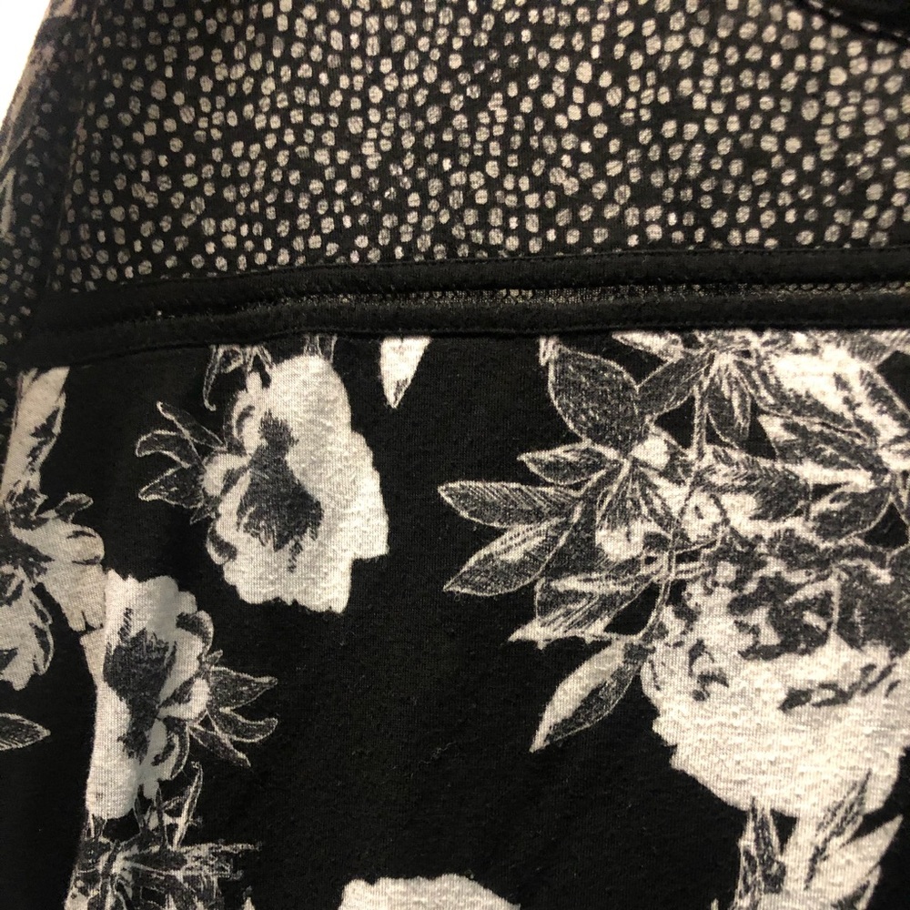 🤍🖤H&M top🖤🤍 - Picture 5 of 5